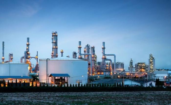 Oil and gas refinery